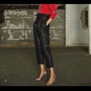 Cropped pants party-perfect, black brand NWT size 4 from Allen Schwartz